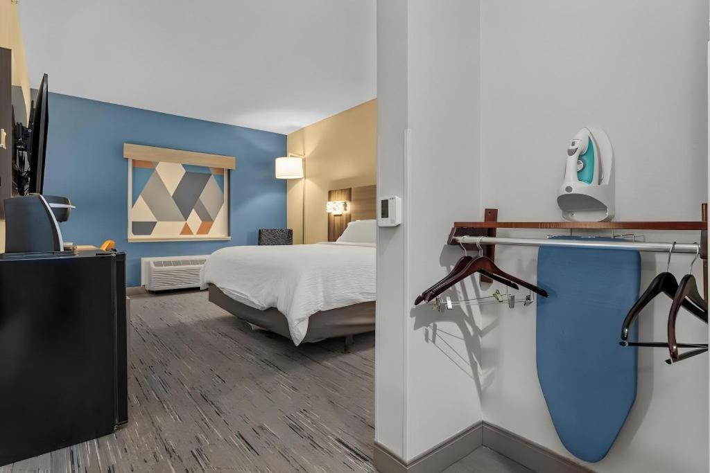 Holiday Inn Express Crockett By Ihg Esterno foto
